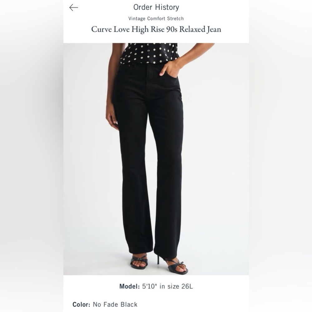 Abercrombie & Fitch Curve Love High-Rise 90s Relaxed Black Jeans - Picture 3 of 6